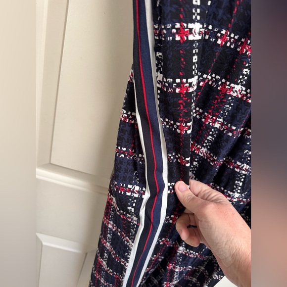 Liverpool Los Angeles Crop Wide Leg Pants - Picture 4 of 7